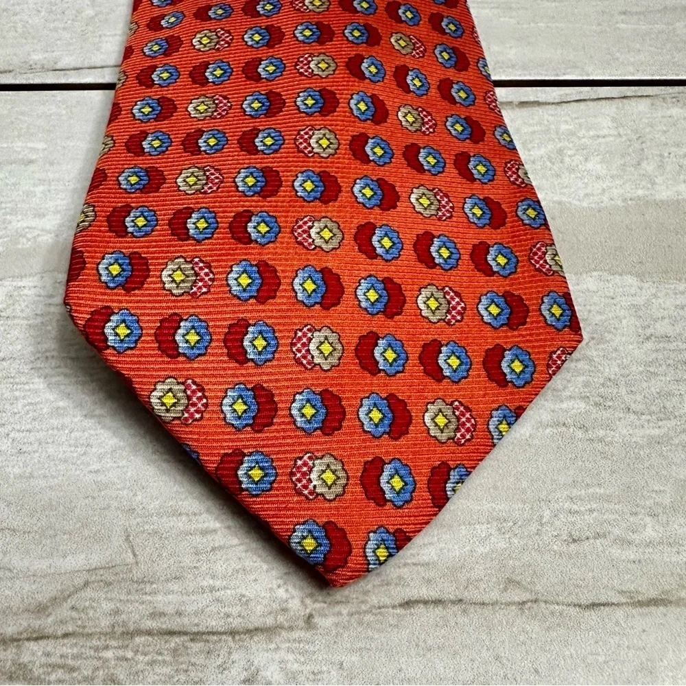 Courreges Paris Mens Peach 100% Silk Tie Floral Motif Work Wear Office Dapper